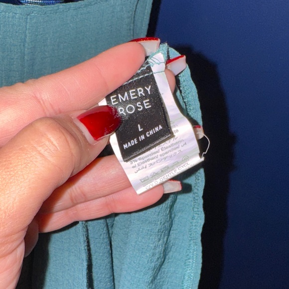 Emery Rose- Women’s Sage Green Sleeveless Romper with Pockets Size Large - Picture 11 of 15